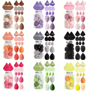 Sada kosmetických houbiček a labutěnek na make-up v průhledné dóze